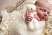 Sasha-Gow-Photography-Dubai-Newborn-Photographer-Props-Heaven-5-1.jpg