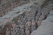 Terracotta_Army_Pit_1_-_2.jpg