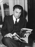 Federico_Fellini.jpg Federico_Fellini.jpg