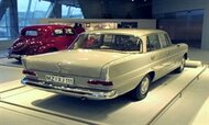 Mercedes_190_Fintail.jpg