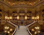 Opera_Garnier_Grand_Escalier.jpg Opera_Garnier_Grand_Escalier.jpg