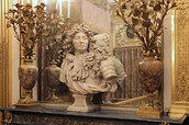 375px-Château_de_Versailles,_chambre_du_roi,_buste_de_Louis_XIV,_Antoine_Coysevox,_ca_1679_01.jpg