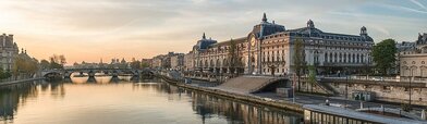 1125px-Musee_d'Orsay_and_Pont_Royal,_North-West_view_140402_1.jpg
