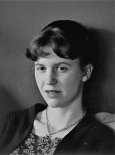 Sylvia_Plath_Portrait.jpg Sylvia_Plath_Portrait.jpg