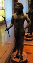 Bronzetti_etrusco-romani,_forse_selvans_(silvanus).JPG