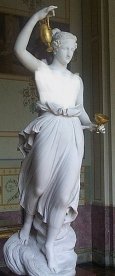 250px-Canova-Hebe_30_degree_view.jpg 250px-Canova-Hebe_30_degree_view.jpg