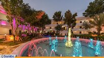 kish-helia-hotel-courtyard-4.jpg