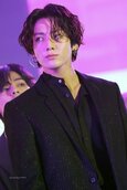 jungkook-23.jpg