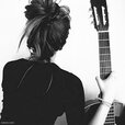 image-girl-guitar-imo935-547-25-1.jpg