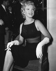 marilynmonroe_lifeandlegacy_13991010_040110138.jpg