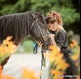 Gesture-photo-with-horse-23.jpg