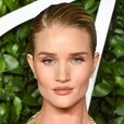 rosie-huntington-whiteley-crop-1575443822-1120x1120.jpg