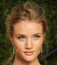 rosie-huntington01.jpg