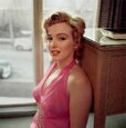 marilyn.monroedaily_14000830_212813051.jpg